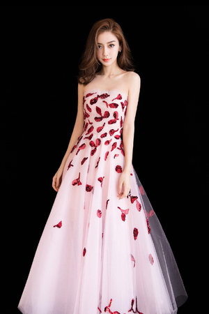 修炼时被徒弟们轮流欺负