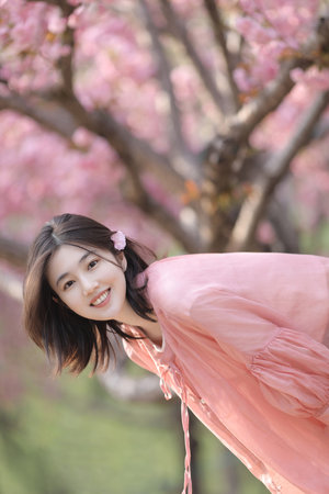 第一章白洁少妇初尝云雨